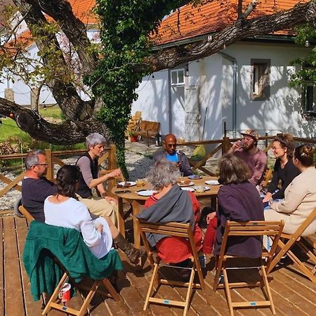 Parokia Apartman Es Coworking A Balaton Mellett Kaptalantoti Extérieur photo