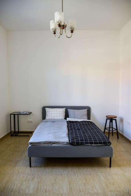 Parokia Apartman Es Coworking A Balaton Mellett Kaptalantoti Extérieur photo