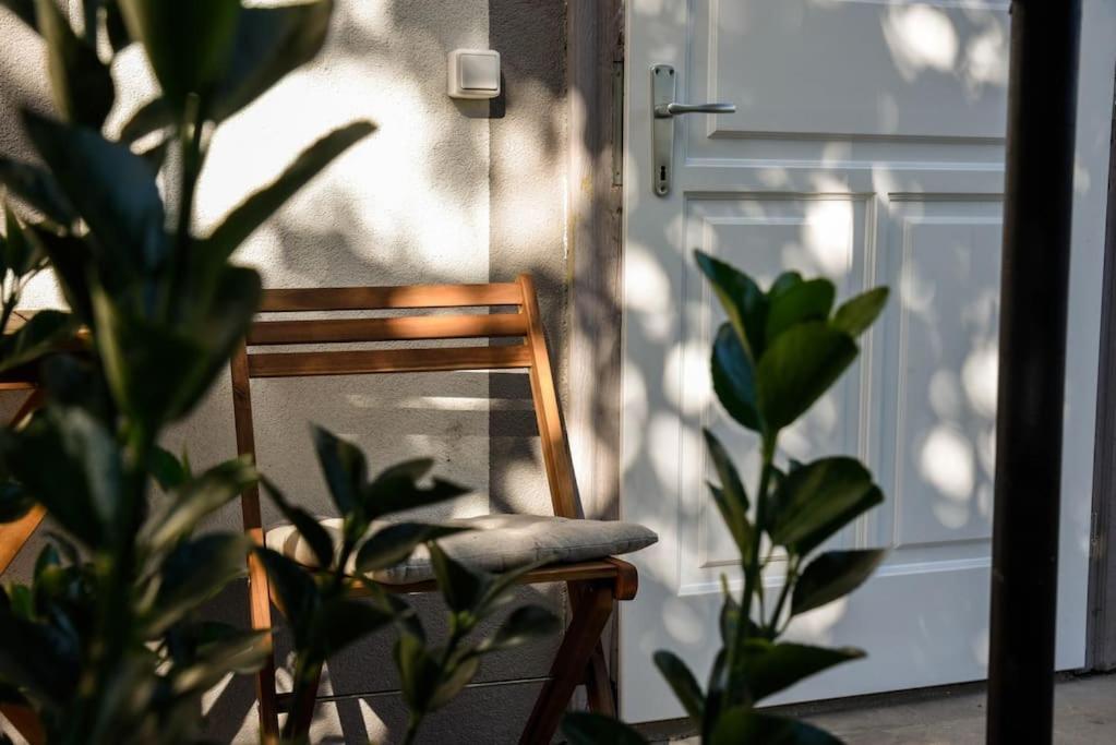 Parokia Apartman Es Coworking A Balaton Mellett Kaptalantoti Extérieur photo