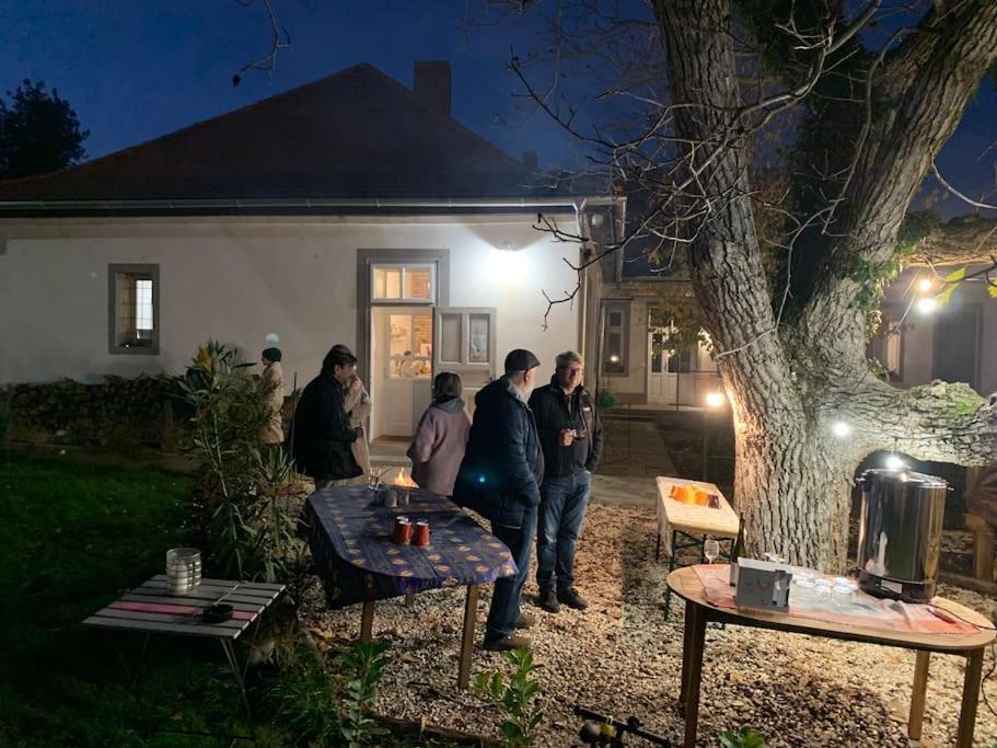 Parokia Apartman Es Coworking A Balaton Mellett Kaptalantoti Extérieur photo
